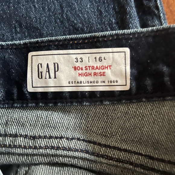 NWT GAP 33/16L- 90s Straight High Rise - Picture 3 of 6